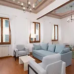 Apartament Astonishing 2br In Centric In *