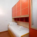 Apartament Astonishing 2br In Centric In